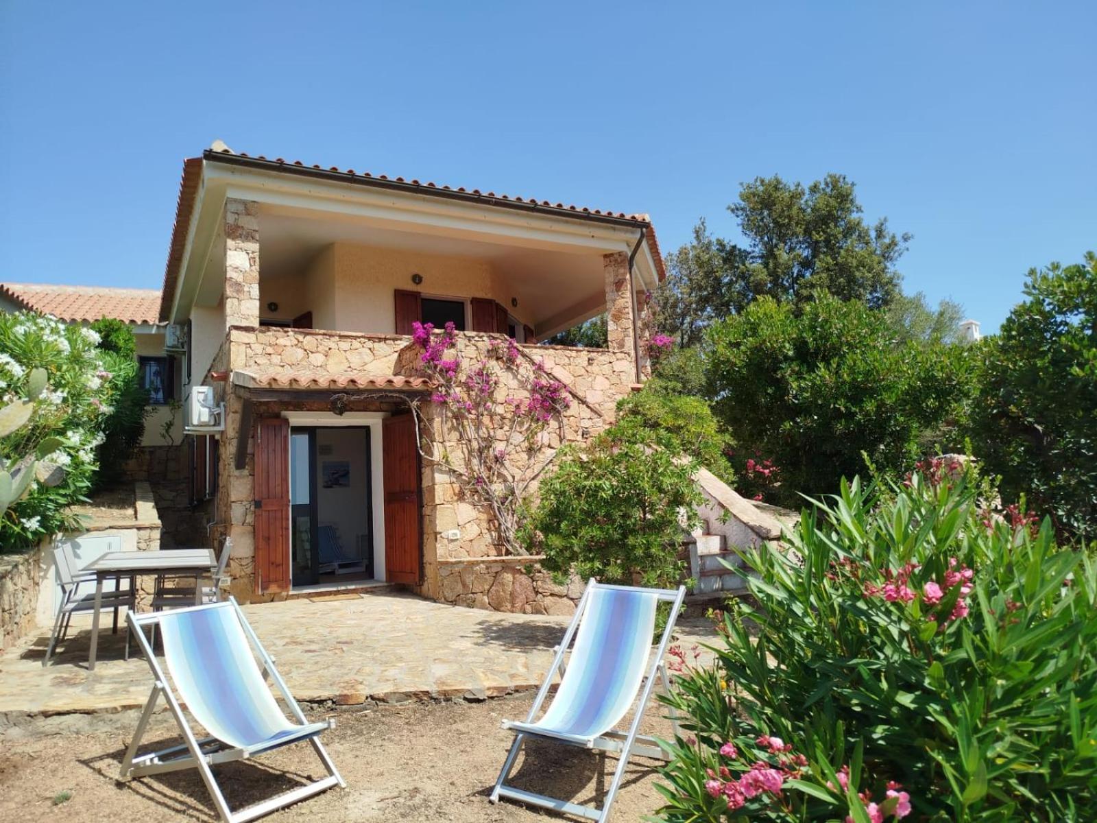Villa Vista Mare Cala Ginepro Punta Molara Bagian luar foto